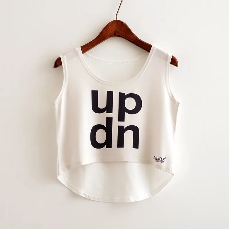 Cat Peeking Printed Crop Top Sleeveless Shirt