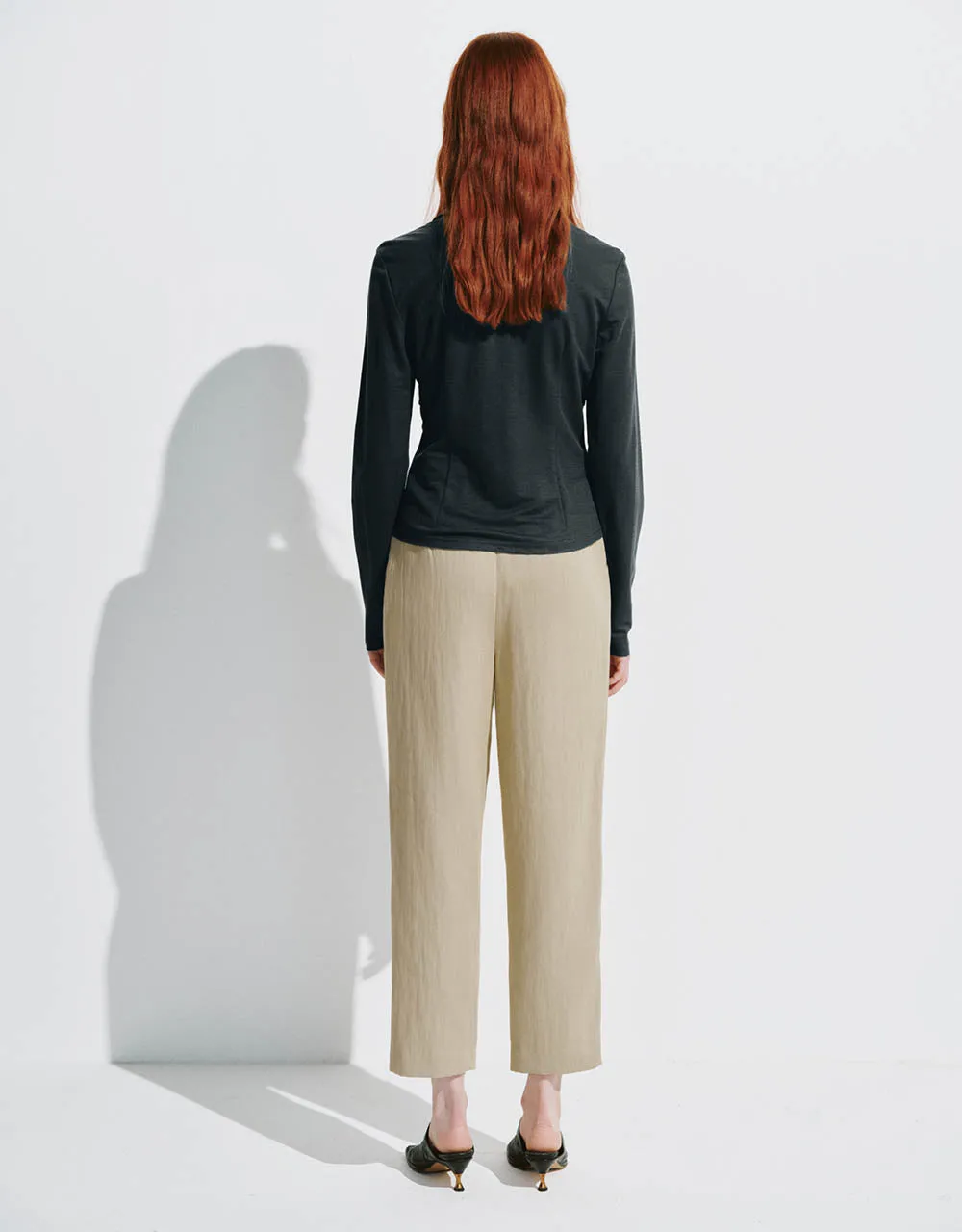 Cropped Carrot Fit Pants