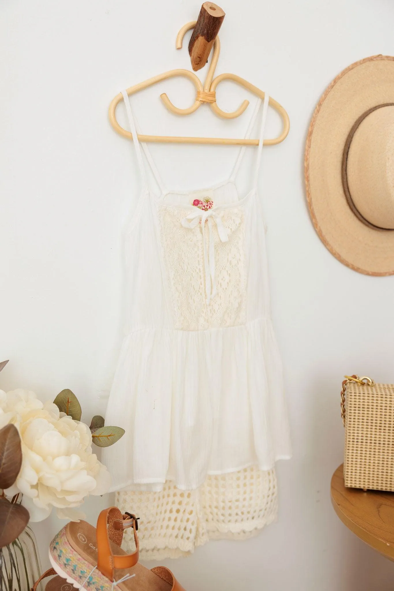 Girls Western Sleeveless Front Lace And Tie Tops