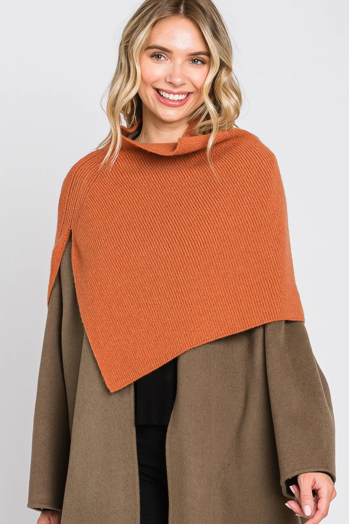 KNIT ELEGANT TURTLENECK SLIT SHAWL