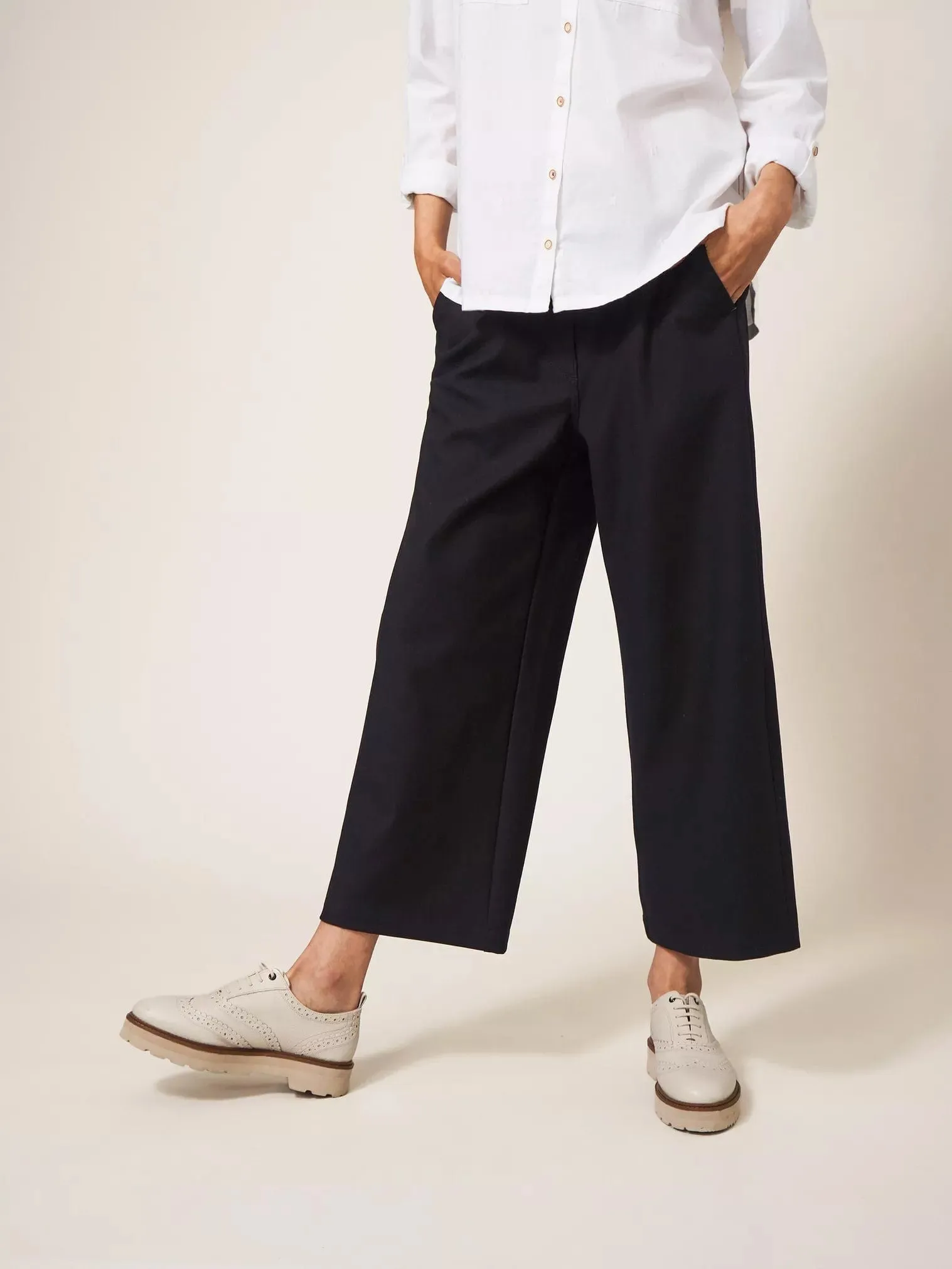 White Stuff Belle Wide Leg Cropped Trouser in Black