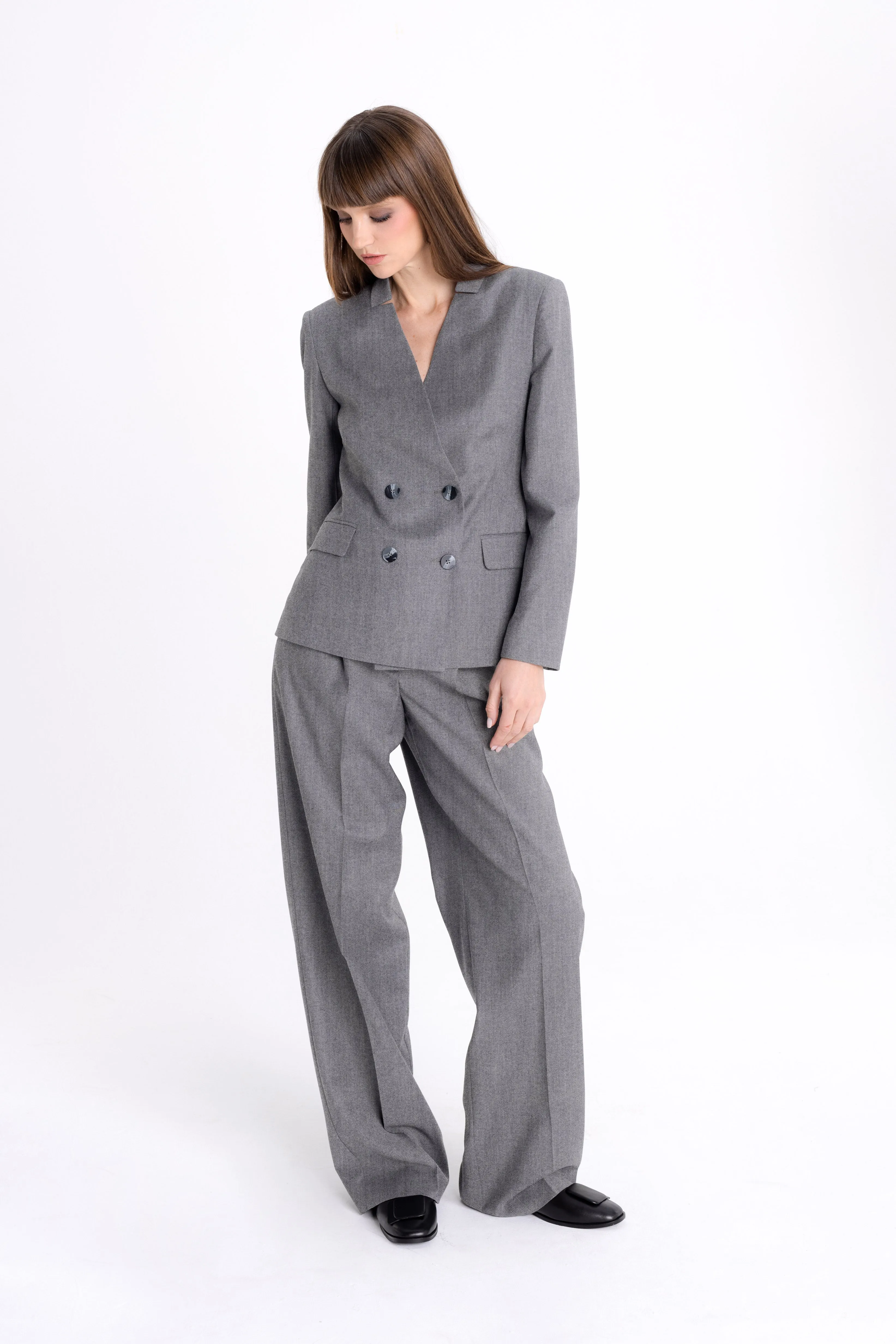 WIDE-LEG LIGHT GREY TROUSERS